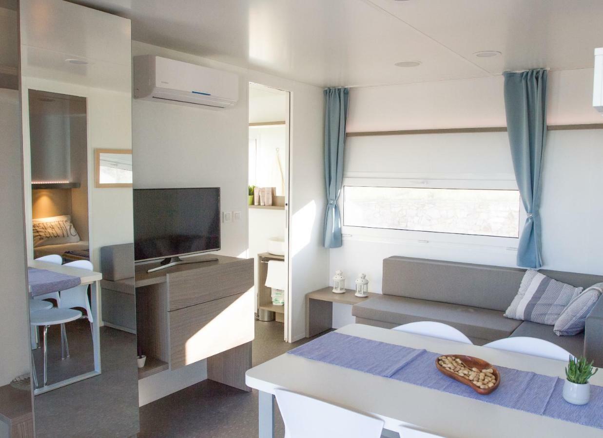 Adrijela Mobile Home 耶泽拉 外观 照片